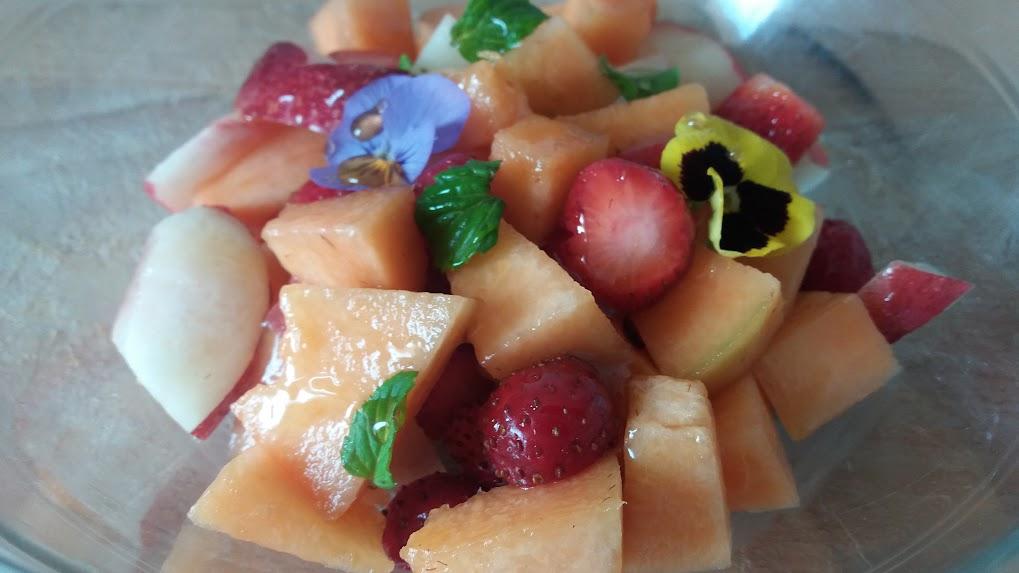 Salade de melon et fraises